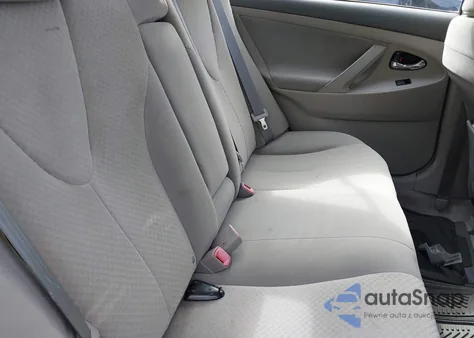 2007 Toyota Camry Le z USA, uszkodzony, nr VIN 4T1BE46K07U021987